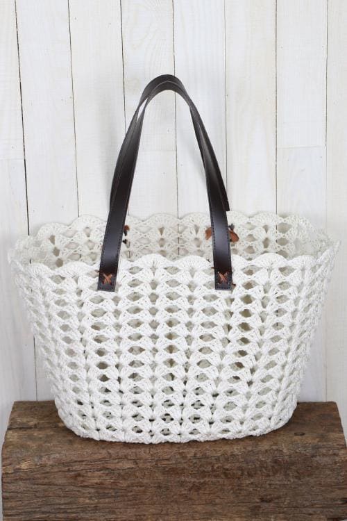 The go to handmade Crochet Bag - White