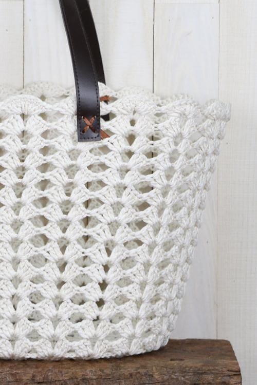 The go to handmade Crochet Bag - White